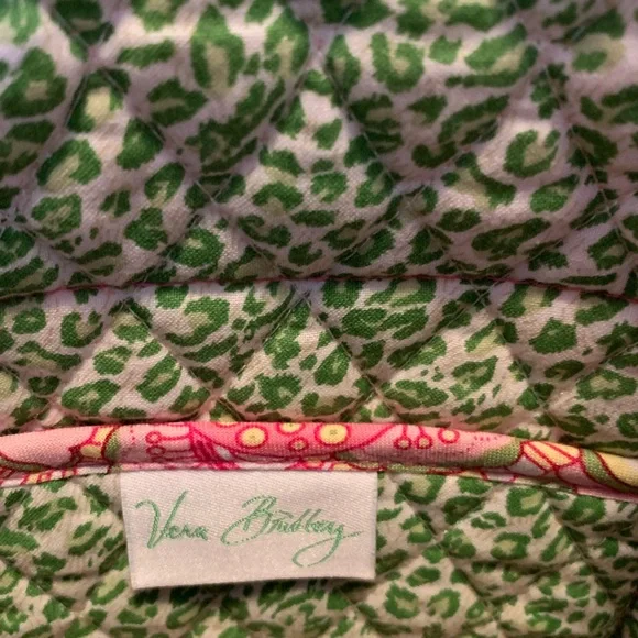 Vera Bradley On the Go Floral Pink and Green Bag - Picture 3 of 3